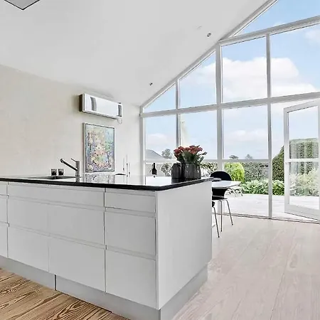 3 Bedroom Lovely In Hejls